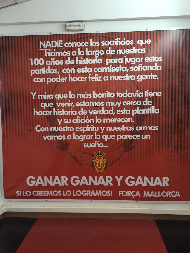 Maheta_Molango's tweet photo. Este es el mensaje que nuestros jugadores verán al salir del vestuario este año. Os esperemos en Son Moix #totsjunts https://t.co/EMXBEvibcW