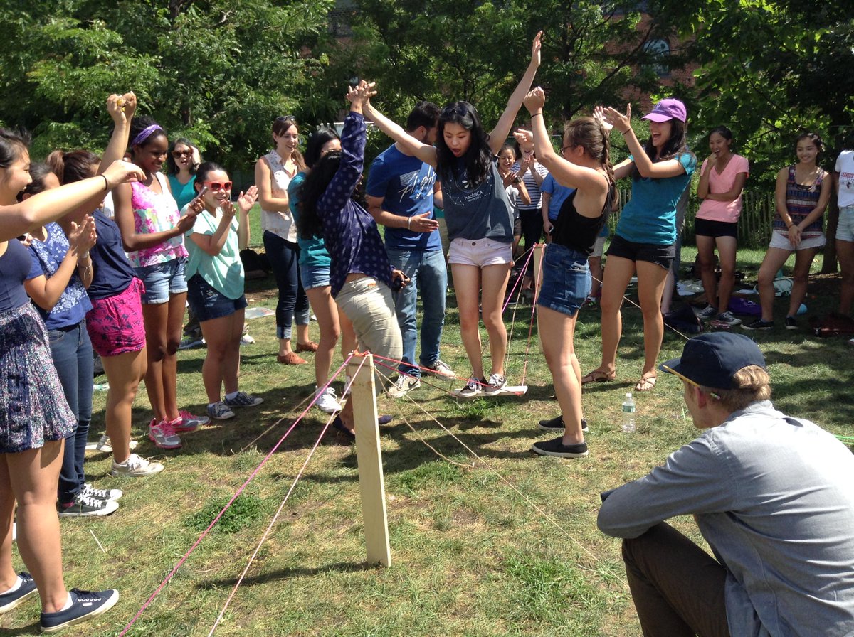 Pilot_Projects's tweet photo. Today I lead our 3rd  @nyugstem bridge-building contest: Girls,Sci,Tech Eng,Math! @BrooklynBridgePark Join us! https://t.co/rPtOqHCu3O