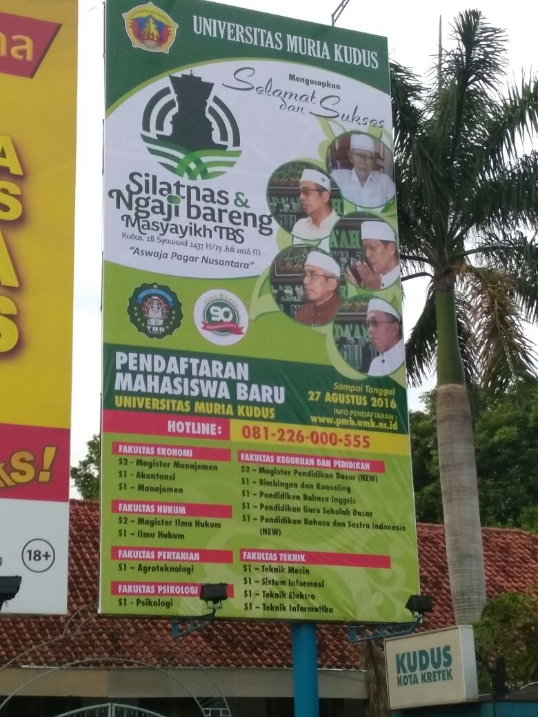 dutaislamcom's tweet photo. Serunya #SilatnasTBS di Kudus. Baliho ukuran 5 x 10 dipasang di simpang tujuh Kudus. 

https://t.co/sO05K0kOMz https://t.co/iLxuQOuZjw