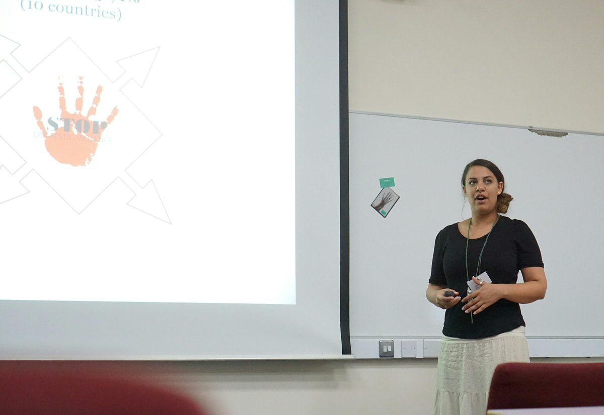 CaoilteOCiardha's tweet photo. @AnitaRuddle87 introducing the #ISJR2016 to her research on #domesticviolence proclivity @ISJR2016 @KentPsychology https://t.co/LmFNzqKIqp