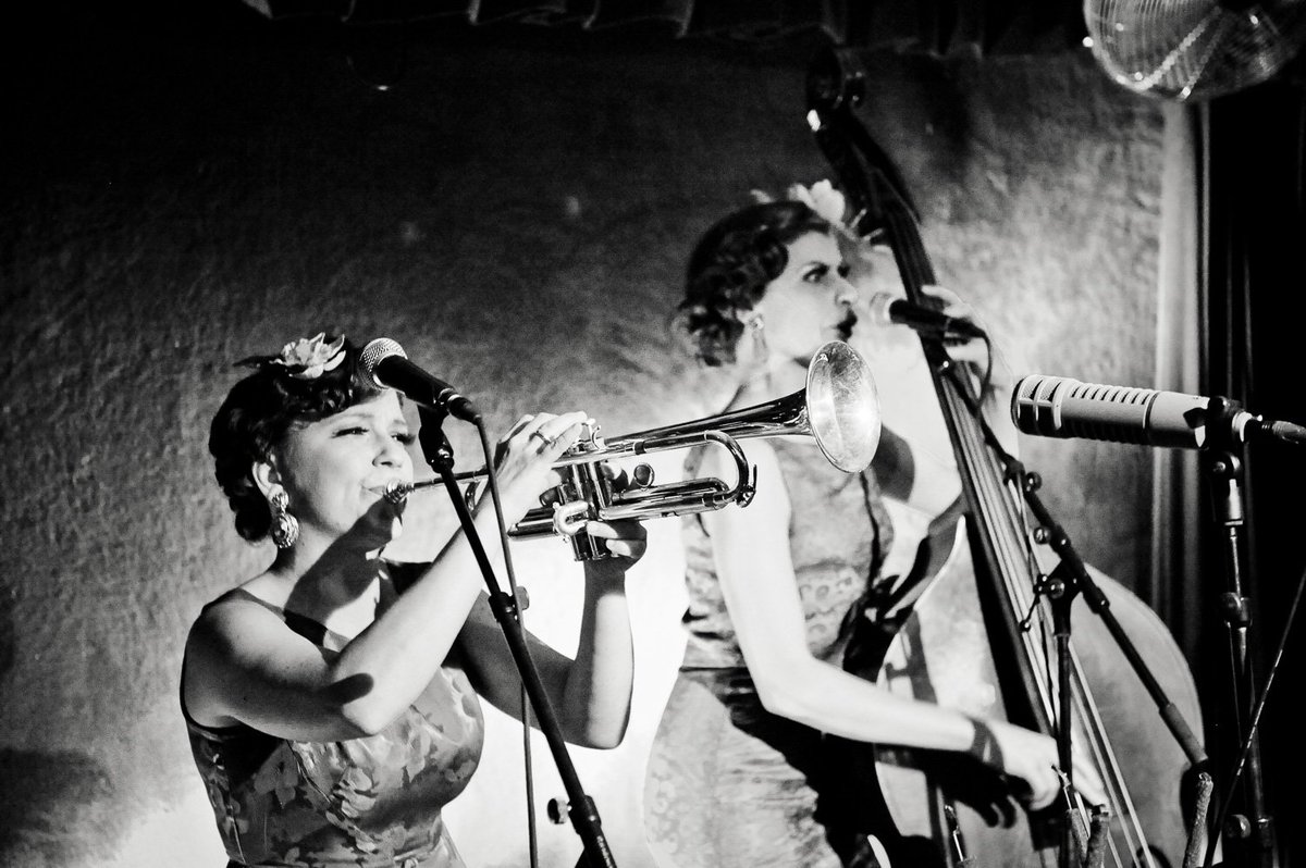 uncool_C's tweet image. Recently in Cologne #ZucchiniSistaz @TheaterhausKöln  constructedrealities.net/index.php/2016… -