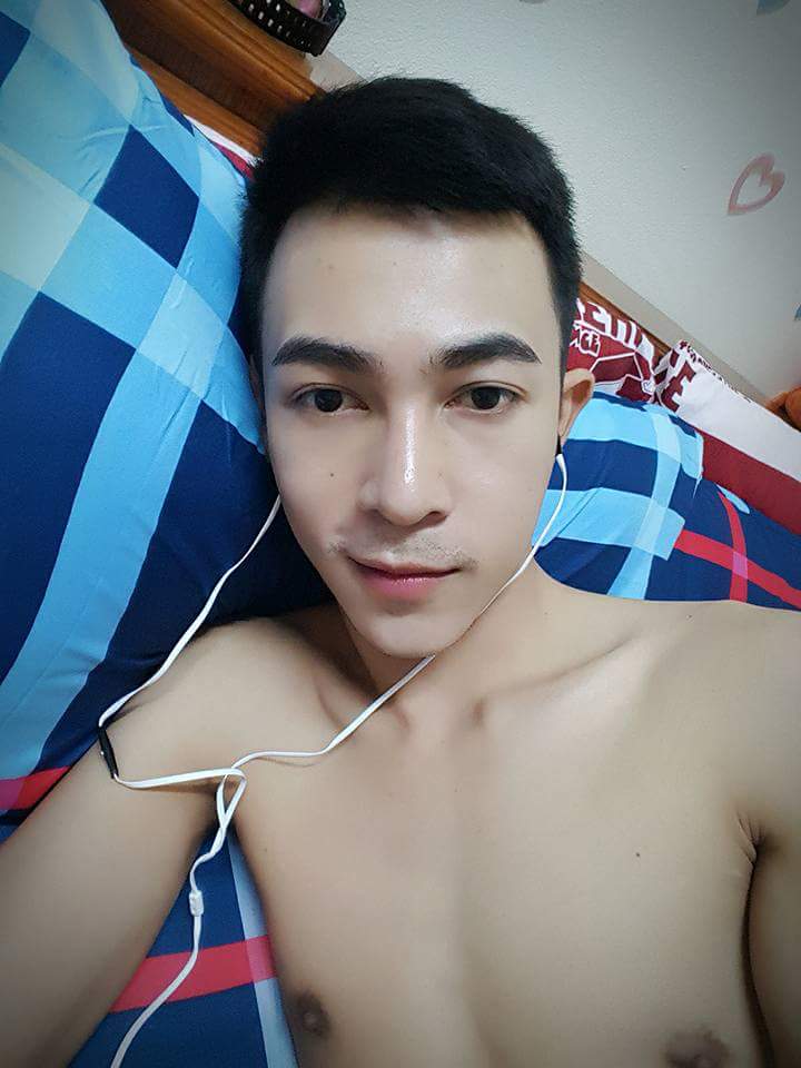 นอนคนเดียวครับ หาคนมานวดไห้ อุดรนะ