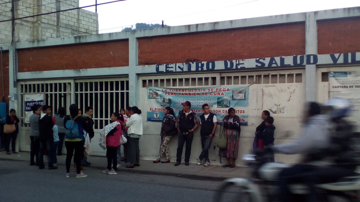 REDES_INFO's tweet photo. El centro de salud de Villa Canales, permanece cerrado sin dar atención médica. https://t.co/zn4KCe4xCV
