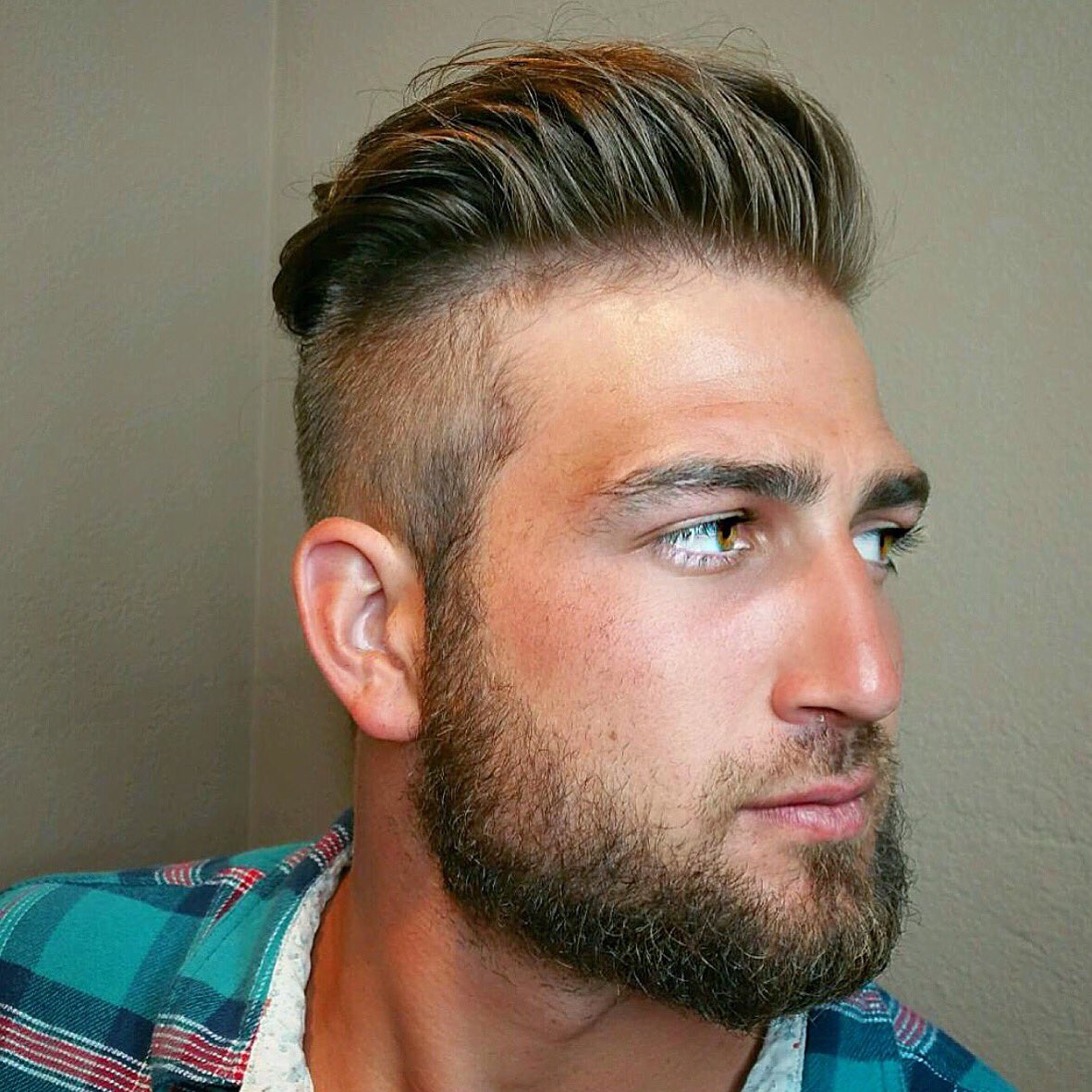 salonsalon1700's tweet photo. Not even Monday and we're man crushin'😍 #KimFite creating the perfect undercut style! #modernsalon #behindthechair https://t.co/iLBpnFgo3E