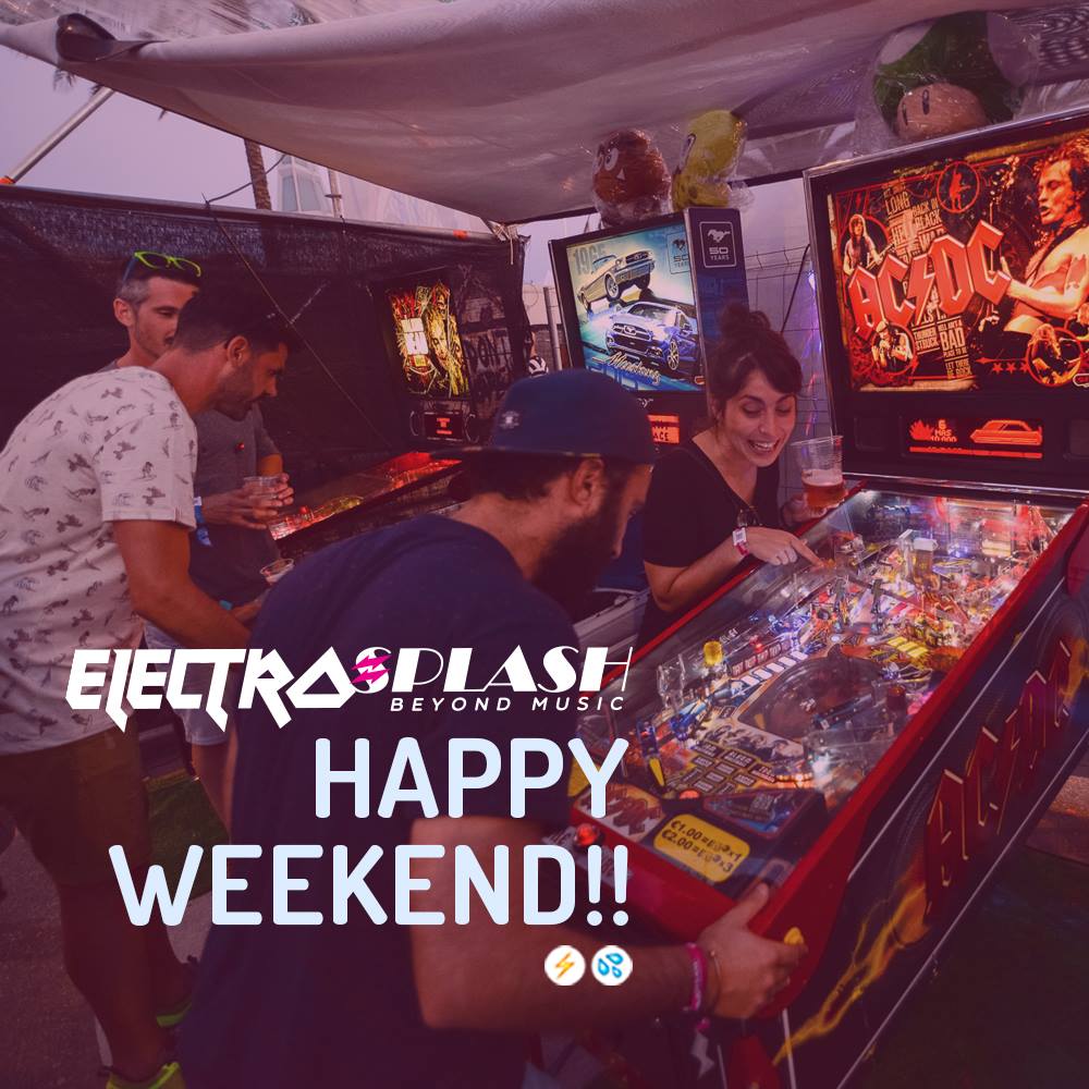ElectroSplash03's tweet photo. Time to play!! Disfrutad del finde, #splashers!!
#BeyondMusic #ElectroSplash2016 https://t.co/RdOIIN2KCK