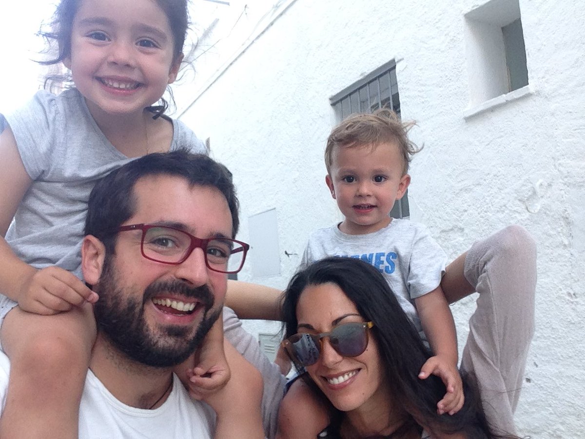 Borja Vilaseca on X: TE AMO INCONDICIONALMENTE Dedicado a mi mujer, Irene,  y a mis hijos, Lucía y Lucas facebook/borjavilaseca   / X