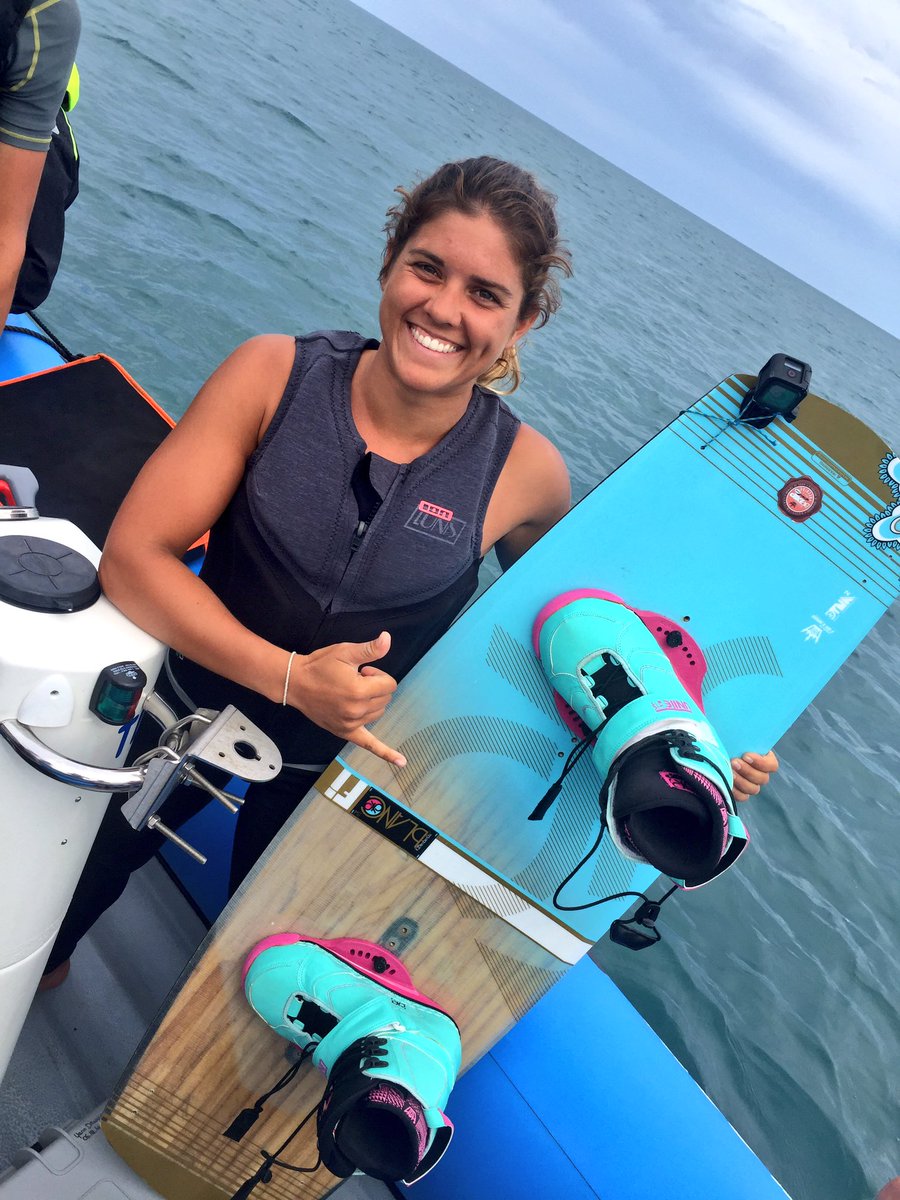 Stay tuned!! <a href="/estellefra675/">Estelle BARRE</a>  #TourVoile