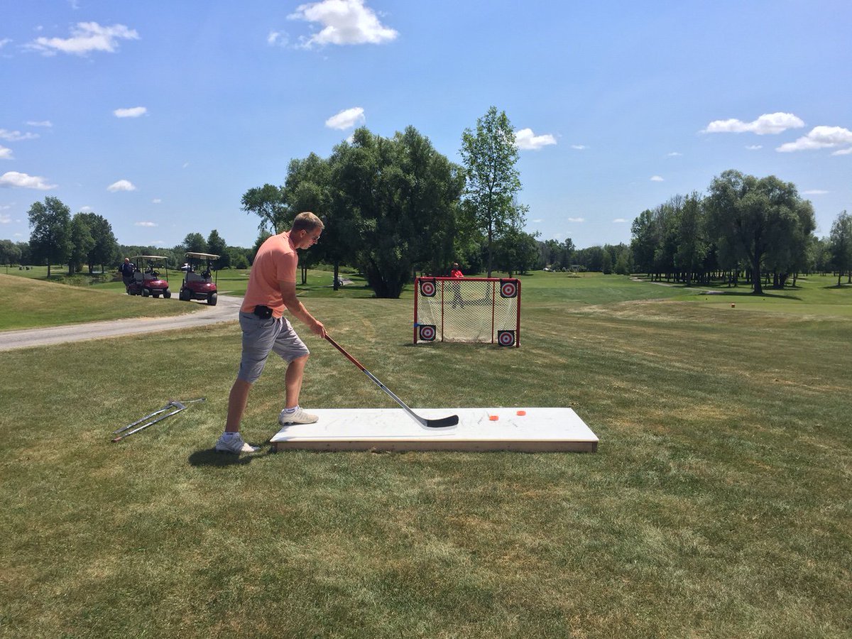CDRG_RedTeam's tweet photo. Hockey alert! Hockey alert! There will be hockey played at the 2016 #OVAA golf tourney - this is NOT a drill. https://t.co/J0HCxmJMPw