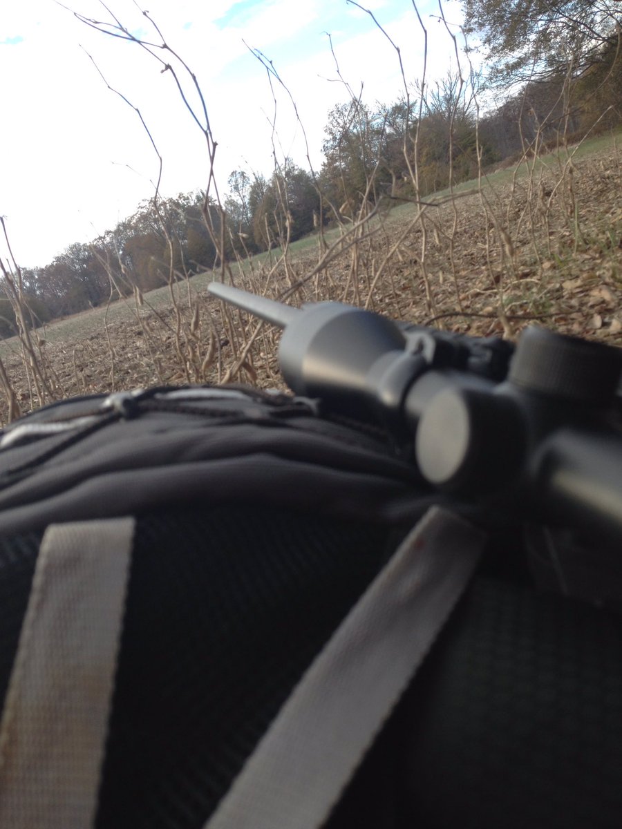 wings_outd's tweet image. Tired of this Memphis heat. Ready to be freezin our butts off in the stand