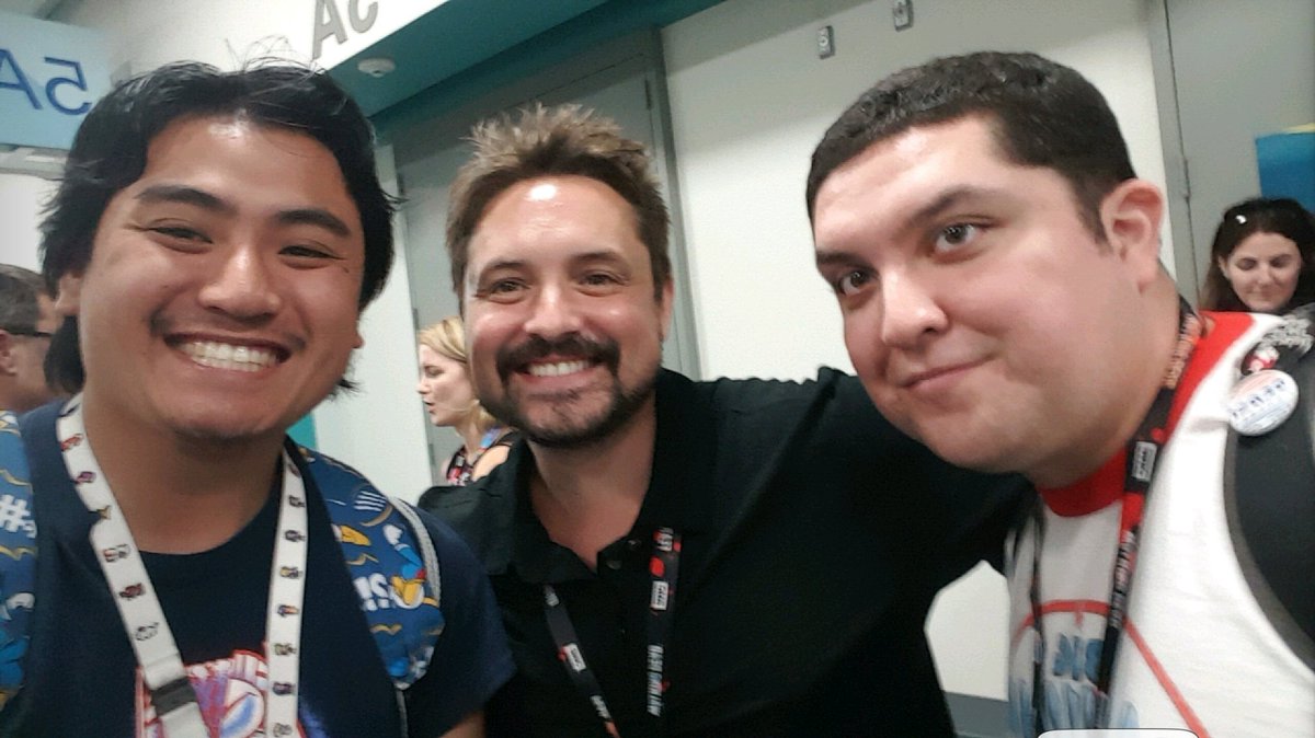 TanPhung's tweet photo. The highlight of my Comic Con was meeting the one and only Mr. Squirrels @willfriedle https://t.co/IcKMVs8mki