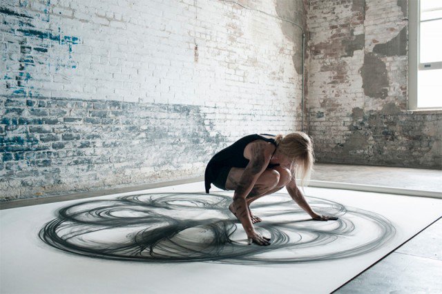 fubiz's tweet image. Physical Movement Translated into Drawings bit.ly/1imx7ZK