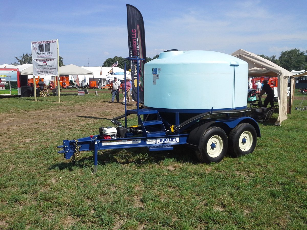 LincoPrecision's tweet photo. We had a great time at the Wisconsin Farm Technology Days! #agriculture #precisionag #duolift #farmequipment https://t.co/cN6MSIzK0s