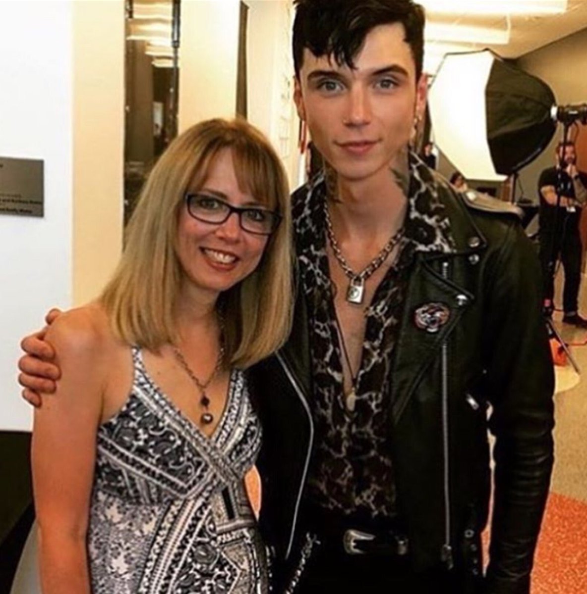 AmyBiersack\, image size:1184x1200