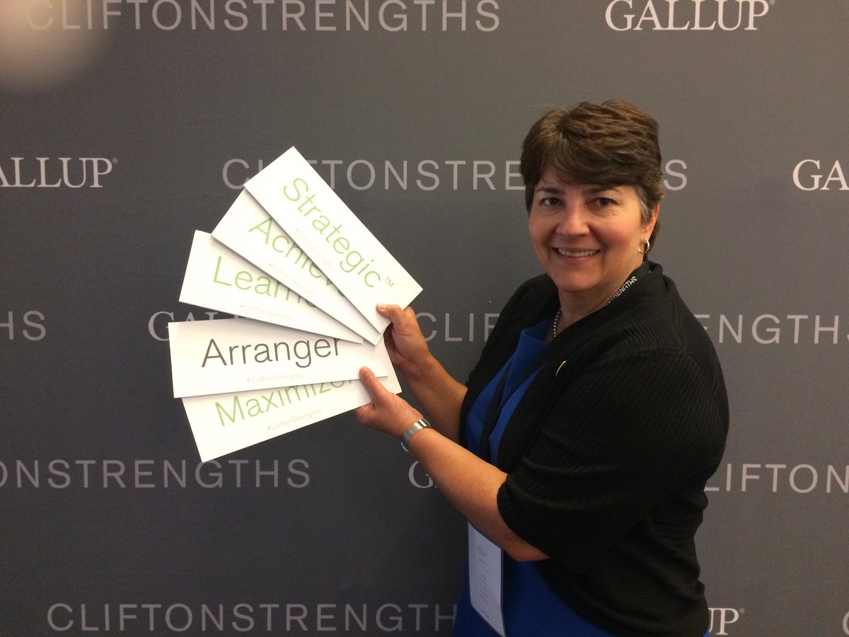 BNelsonSanford's tweet photo. Part of the movement. StrengthsFinder Summit. Leading with our strengths. #CliftonStrengths #wisconsinmba https://t.co/wYapq1Jib8