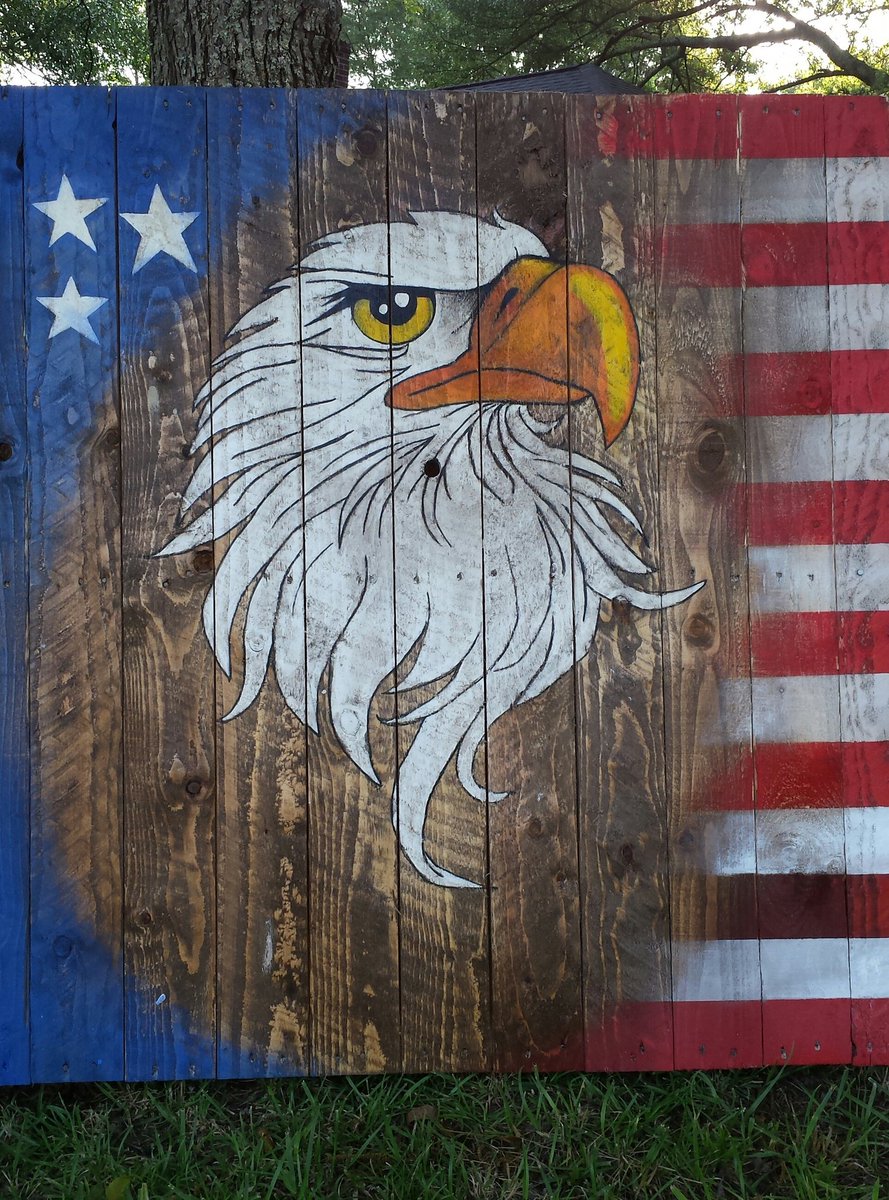 HolsclawMark's tweet photo. Painted pallet for sale! #patriotic #PalletDesign #Eagle #HolsclawArt https://t.co/qZ2BWENLnt
