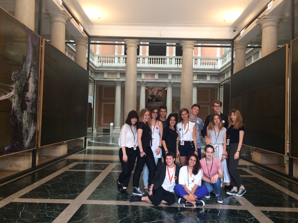 Teens_PG's tweet photo. Ciao @r_immaginaria!Siete fichissimi e #UsTeens è una 💣! Noi l'alternanza la facciamo al museo! @PolettiGiuliano https://t.co/CiPXN2OQ8Q