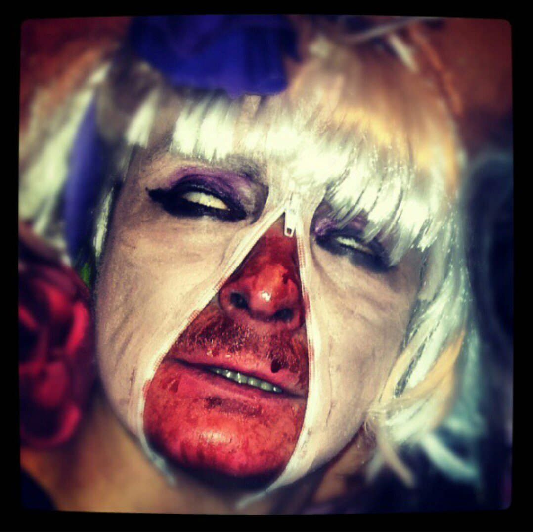 Roberduji's tweet photo. #zapeando666 cierrame la boca... Si puedes jijiji https://t.co/C8ZmsLHlt0