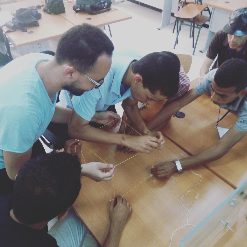 ESSAlgeria's tweet photo. 4th_day  #activity #atelier #entrepreneurial #Leadership @nasrin_Seghouani #ESSA #ESSAlgeria https://t.co/At1zC7m9ju