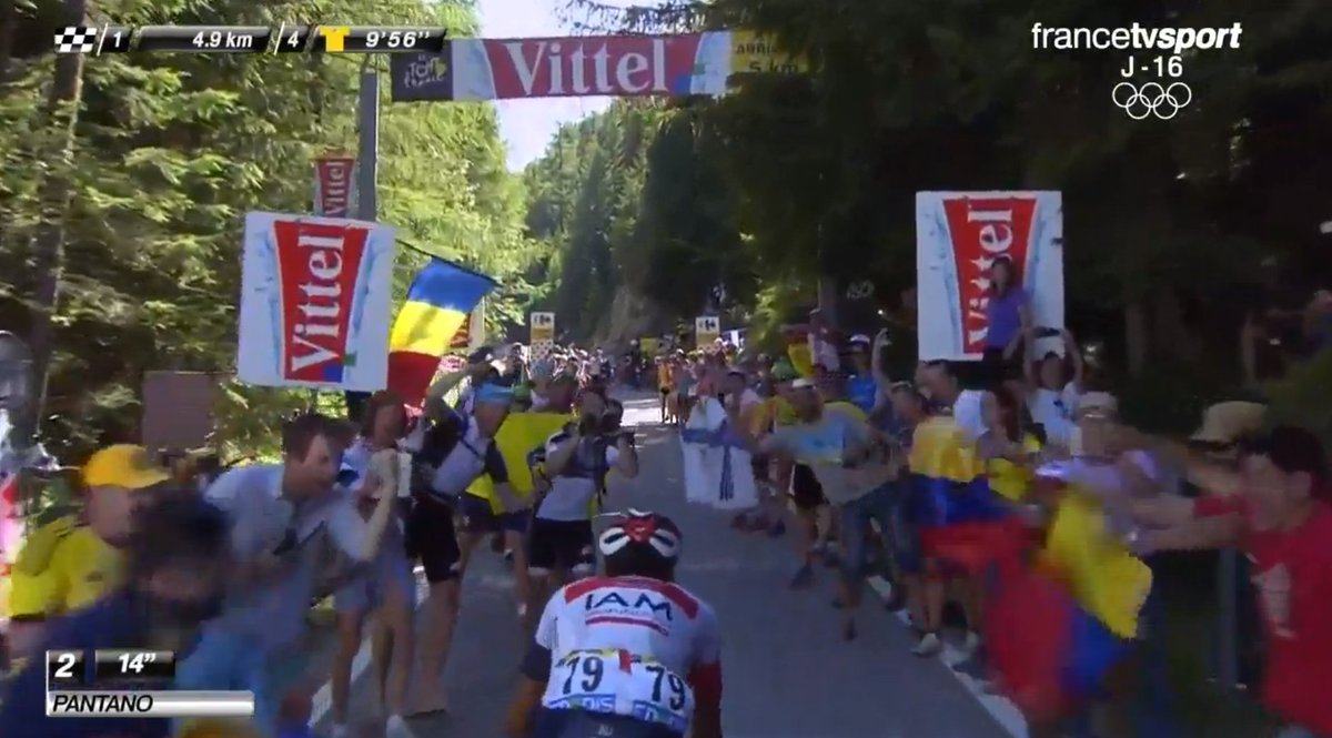 LeTour's tweet image. .@jarlinsonpantan a 14" de retard sur @IlnurZakarin à 4,9km de l'arrivée! Pantano is 14" late from Zakarin!