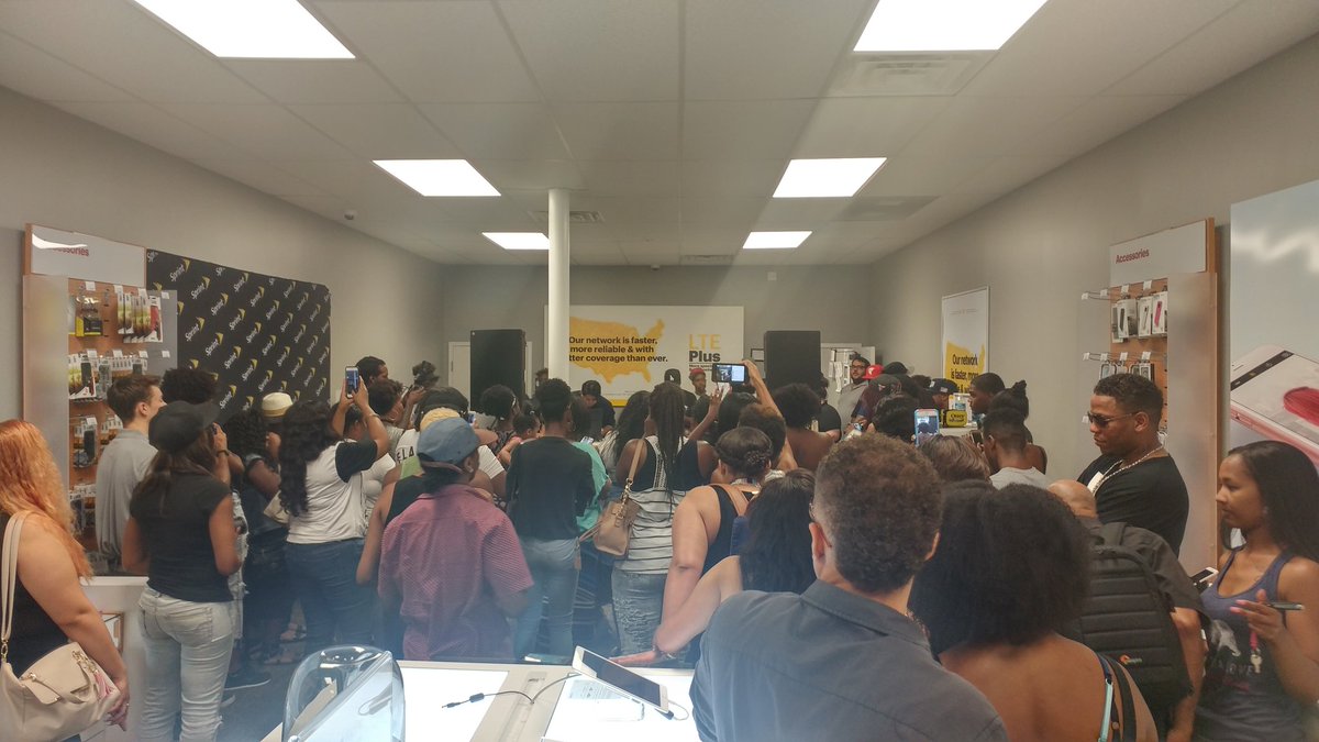 Rob LaRosa tweet media