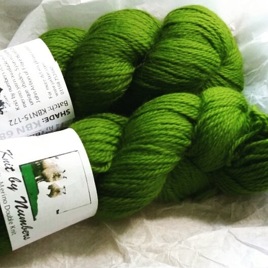 lapurplepenguin's tweet photo. 2nd yarn delivery of the day: fab @jarbontextiles #knitbynumbers for a magazine commission - still #lovewhatIdo https://t.co/CIV6wJZjvr