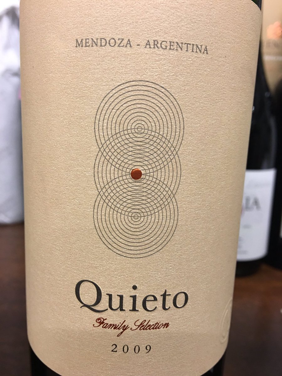 vinoesamor's tweet photo. Diversa la categoría 3, de #Df2016blend. Mis 1 y 2. El Interminable de @BodegaSinFin es el que está s/ etiq.. https://t.co/LTVydSc9DM