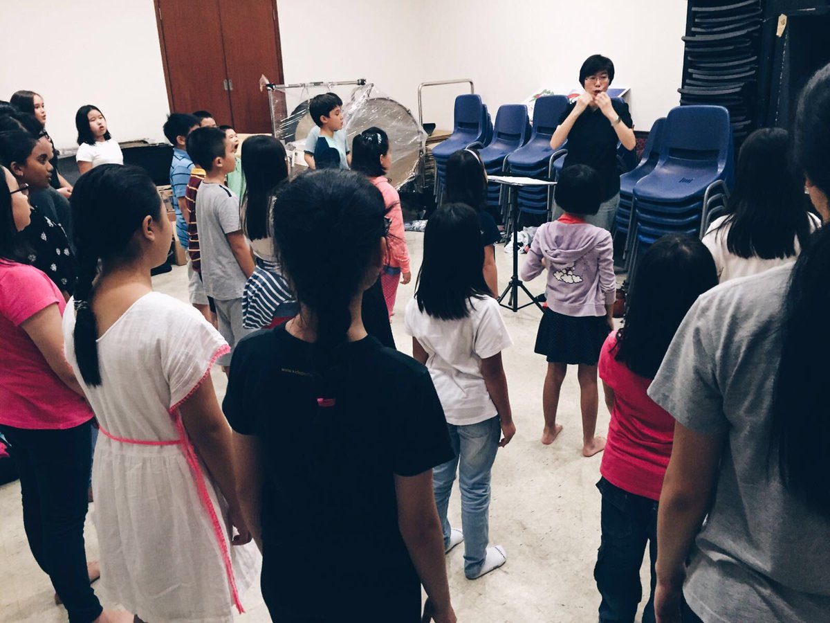 sglyricopera's tweet photo. SLO Children's Choir working hard. Last rehearsal before we bump in to SOTA Concert Hall! https://t.co/m4tjuBCxVe https://t.co/vfNzP2ehe3