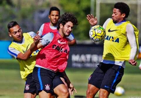 _Andre90Oficial's tweet photo. -TREINO- https://t.co/nC38igoES2