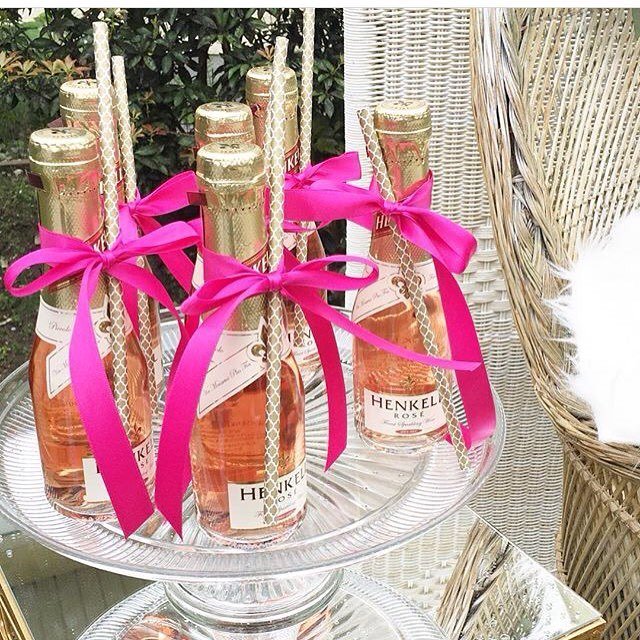 hershaveco1's tweet photo. Champs in the morning? YES please! Are these not the cutest party favors? This hostess has… https://t.co/C1uc4dg58B https://t.co/DSpiQo9VzA