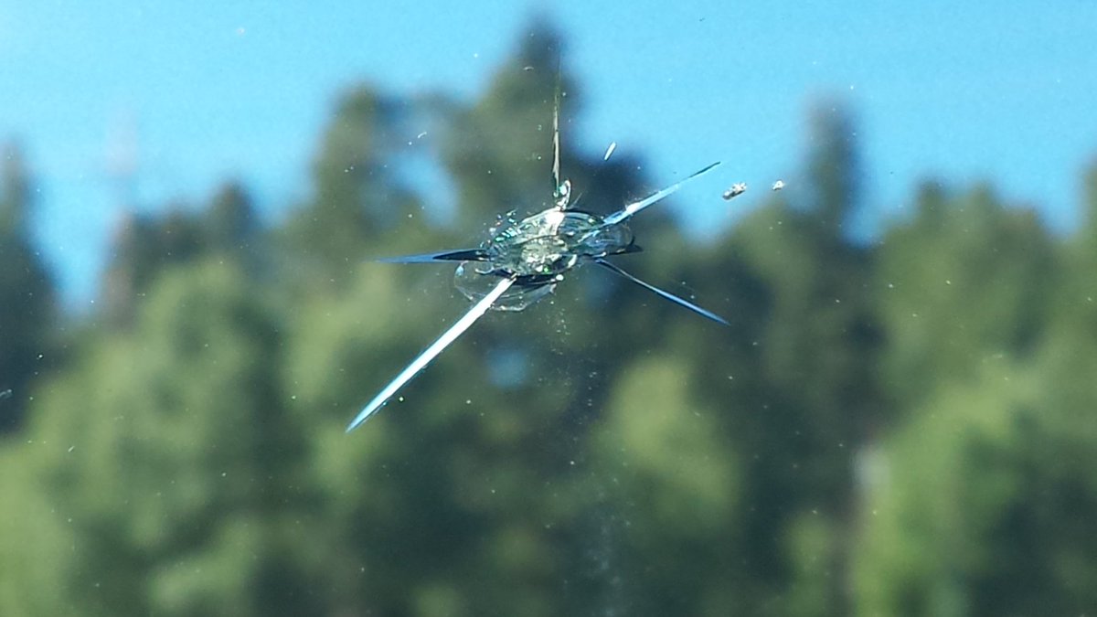 samjpittman's tweet photo. Maybe subarus do have soft windshields! 2 cracks w/in a year, fortunately getting it replaced! @subaru_usa #colorado https://t.co/CMIrUKAlIb