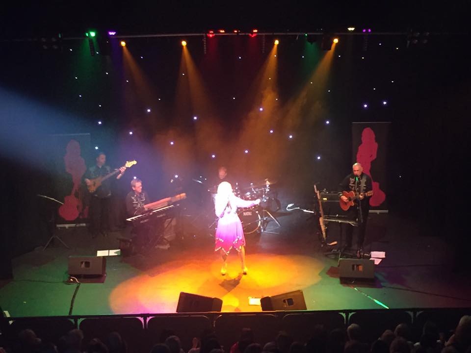 DollyPartonShow's tweet image. With the band @ThwaitesEmpire  on Friday, Saturday @MaidenheadFest Thursday I'll be with Pete White @prestguildhall