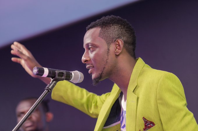 View image on Twitter