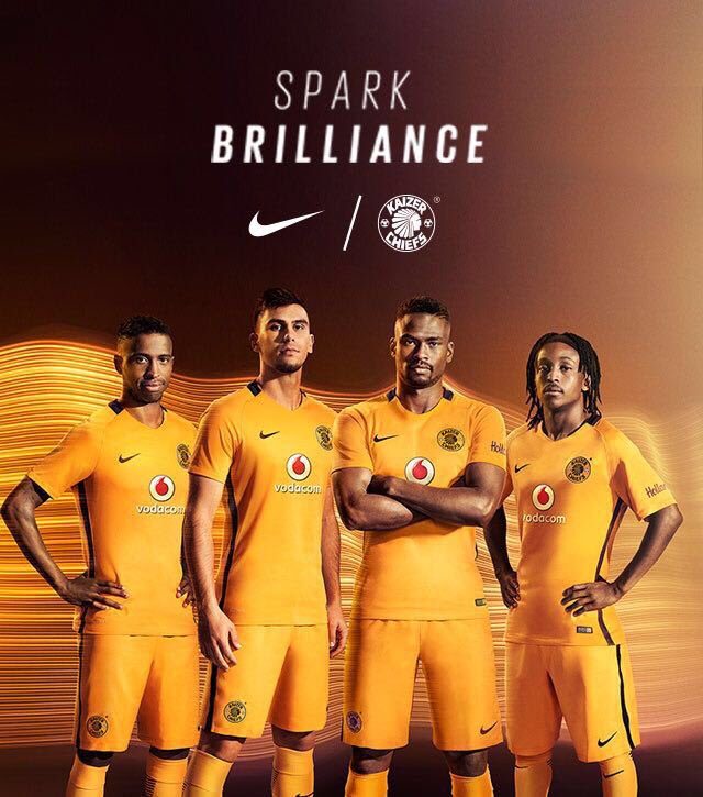 Diski3sixtyLive's tweet photo. Kaizer Chiefs home kit https://t.co/JwBYesrGkP