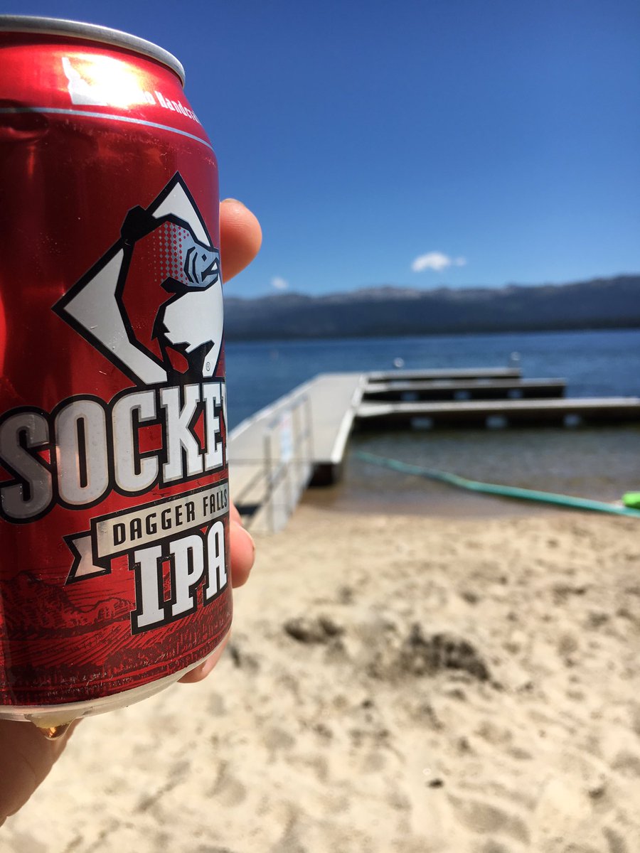 chrisrbatt's tweet photo. Enjoying a @SockeyeBrew #daggerfalls. #familyvacay https://t.co/yvRXdfLS6c