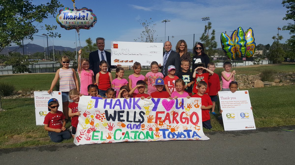 LGonzalez_20's tweet image. Congrats @YMCASanDiego! @WellsFargo &amp;amp; @ToyotaElCajon proud to present $22,700 to support youth camps #smallishuge