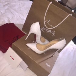 PeachesScreams's tweet image. Follow &amp;amp; RT to win this fantastic prize and look sizzling hot this summer! #win #giveaway #PrizeDraw #summer