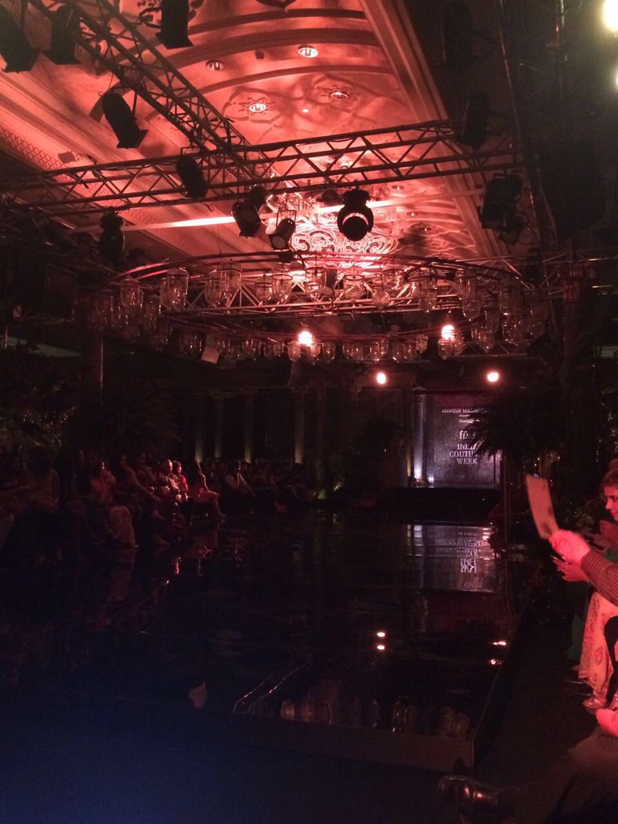 MMalhotraworld's tweet photo. The show is about to begin. @ManishMalhotra unveils #ThePersianStory #CoutureCollection2016 #openingshow #ICW16 https://t.co/acSbJtyN8Z
