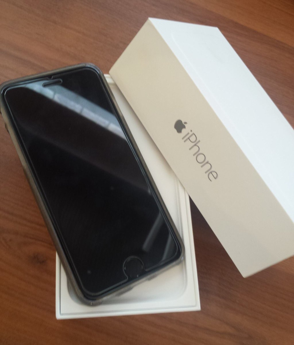 FollowHelp35's tweet image. iPhone 6 em ótimo estado por 3.000 Em perfeito estado incluindo uma capa recarregável no valor de 300 reais vem dm
