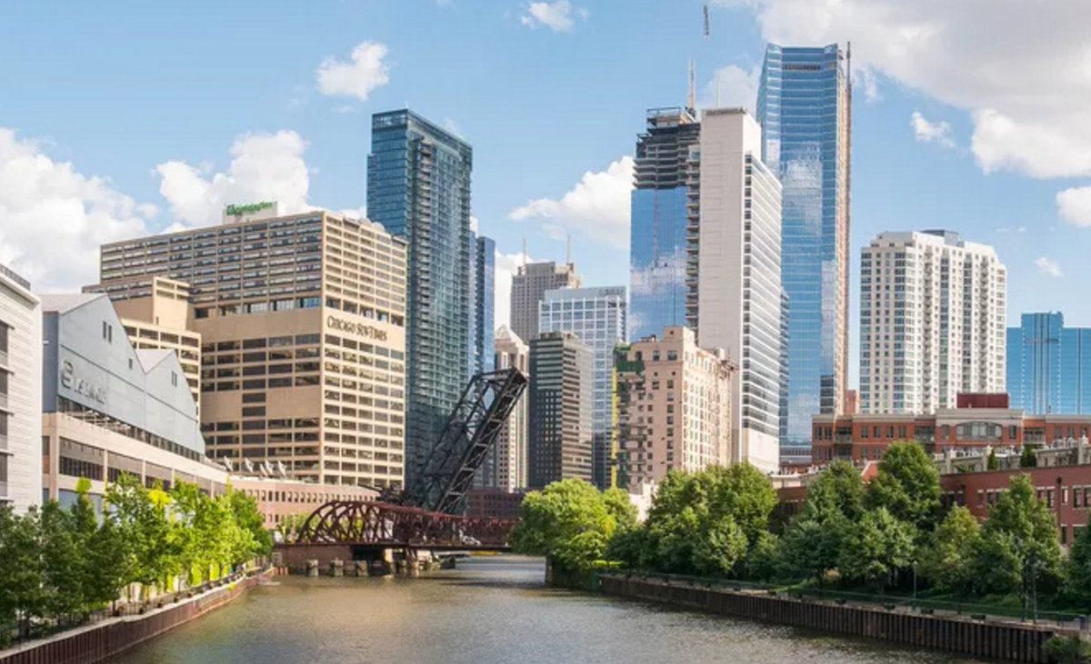 Office vacancy in Downtown Chicago has hit a 15-year low of 11.7 percent. Via @curbedchicago bit.ly/29BpH98