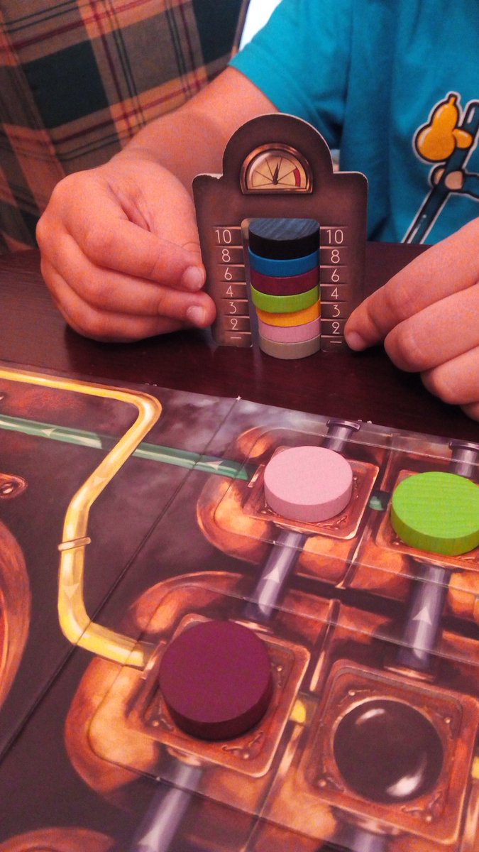 preacherush's tweet photo. Recibiendo una paliza al #GumGumMachine #huchandfriends https://t.co/zsaLZeZNyh