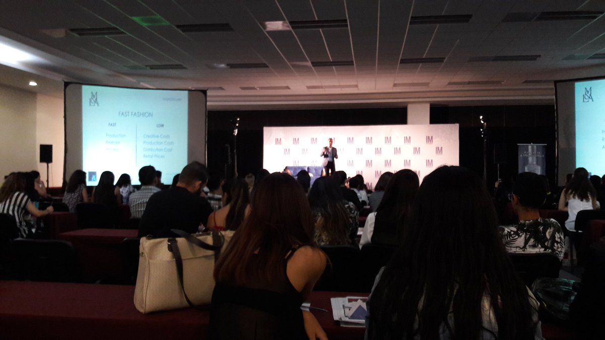 Jesusteo45's tweet photo. Como proteger tus diseños en mercados internacionales? conferencia con #MiguelMuños #IM64 @hablemos_moda https://t.co/1umeAkitcG