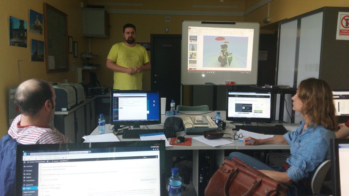 kriesgo's tweet image. Avanzando bien en los 7 blogs creados en el curso @EVADES1 con Pelayo Puerta @weheyapp en la XIX ESCUELA VERANO