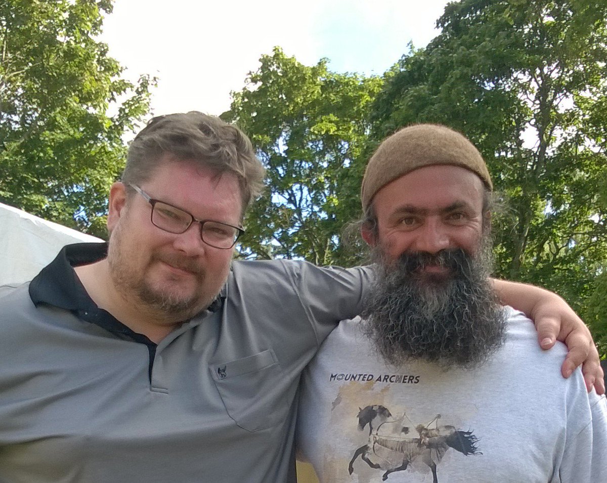 Tervaleijona's tweet photo. I had the honour to meet this very talented & nice person Ali. #tehran #Iran #mountedarcher https://t.co/ADtby2RcQG https://t.co/xKG0mSSKgJ