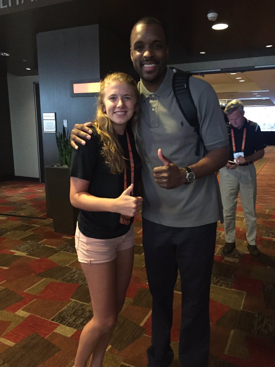 CourtneyCarterJ's tweet photo. Amazing experience this week as fellow Student athlete Leaders from around the country ruled Indy🤘🏼 #NSLS16 https://t.co/euSuD179k6