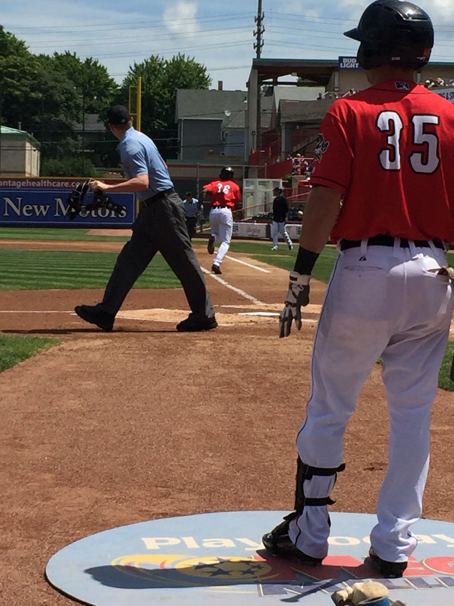 lushep2's tweet image. @erie_seawolves got on the board 1st when @TylerBortnick doubled bringing home @SaintBerny36. #KeepItUpWolves