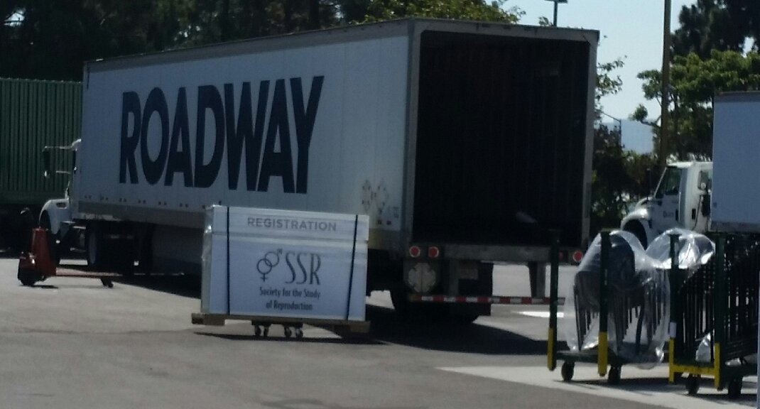 mepeplin's tweet photo. Its over already? They're packing up the sign. #SSR2016 https://t.co/HFxfksMdbh
