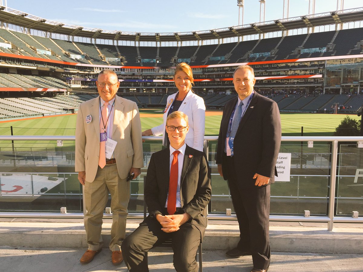 Enjoying time w/ <a href="/ARHouseCaucus/">Arkansas Republican House Caucus</a> members at #RNCinCLE @grantlhodges <a href="/Michelle4House/">Michelle Gray</a> @house4thehouse #RNC2016