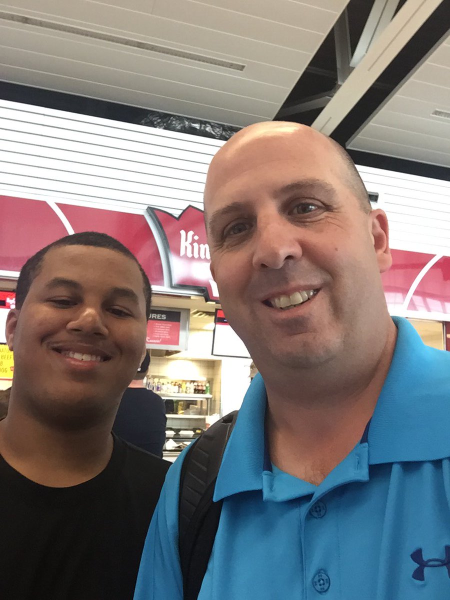 mlunney's tweet photo. My new friend Glendon from the Tar Heel State. Good Luck in the future! #NSLS16 https://t.co/nwj3LoKIXx