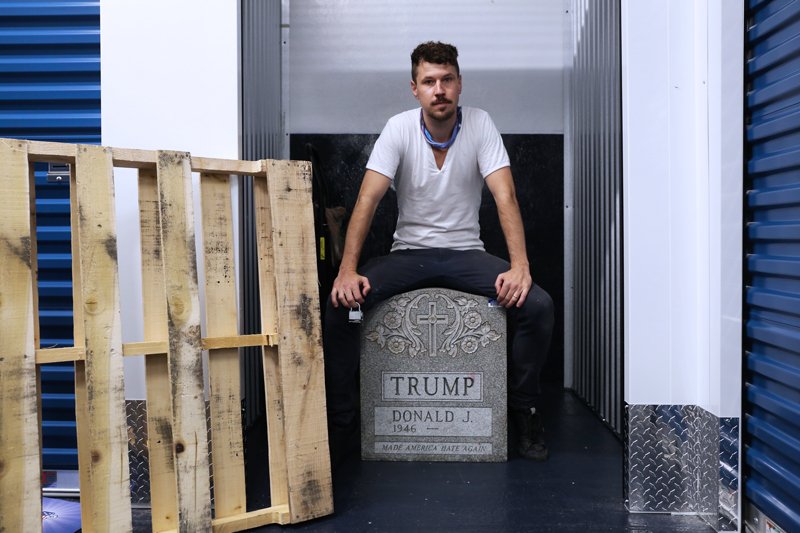 artnews's tweet photo. Brian Whiteley has retrieved his 465-pound Trump tombstone from the NYPD https://t.co/VGVlGbo2im https://t.co/Y2RWx1VvRZ