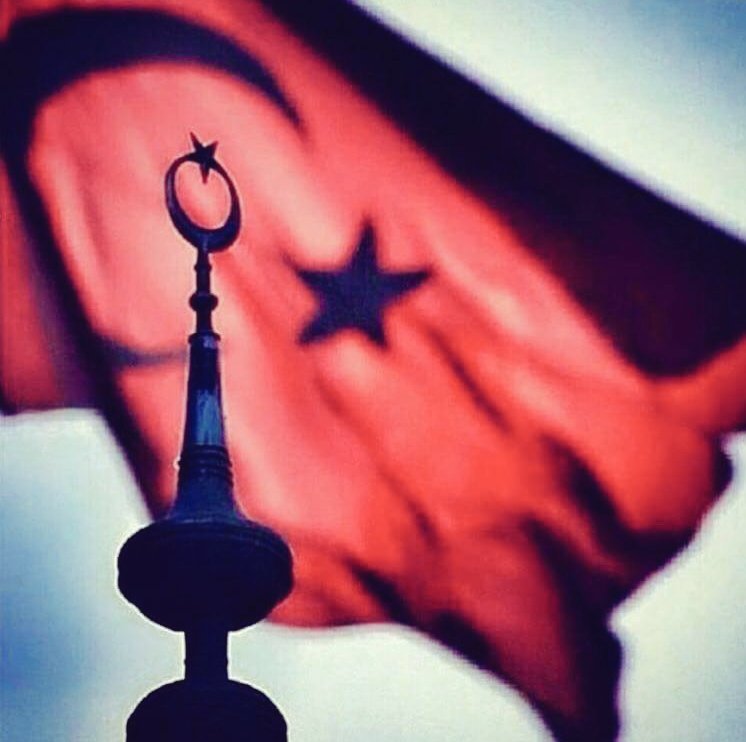 esmaaberberr's tweet photo. #BugünlerdeEnÇok ihtiyacımız olan şey birlik, beraberlik.. https://t.co/ZOBMxvUmDo